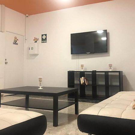 Arc House Sevilla Only Adults المظهر الخارجي الصورة
