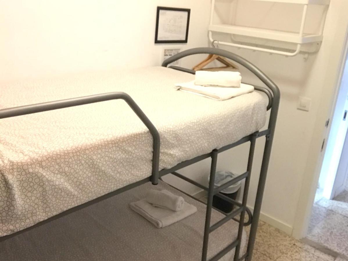 Arc House Sevilla Only Adults المظهر الخارجي الصورة