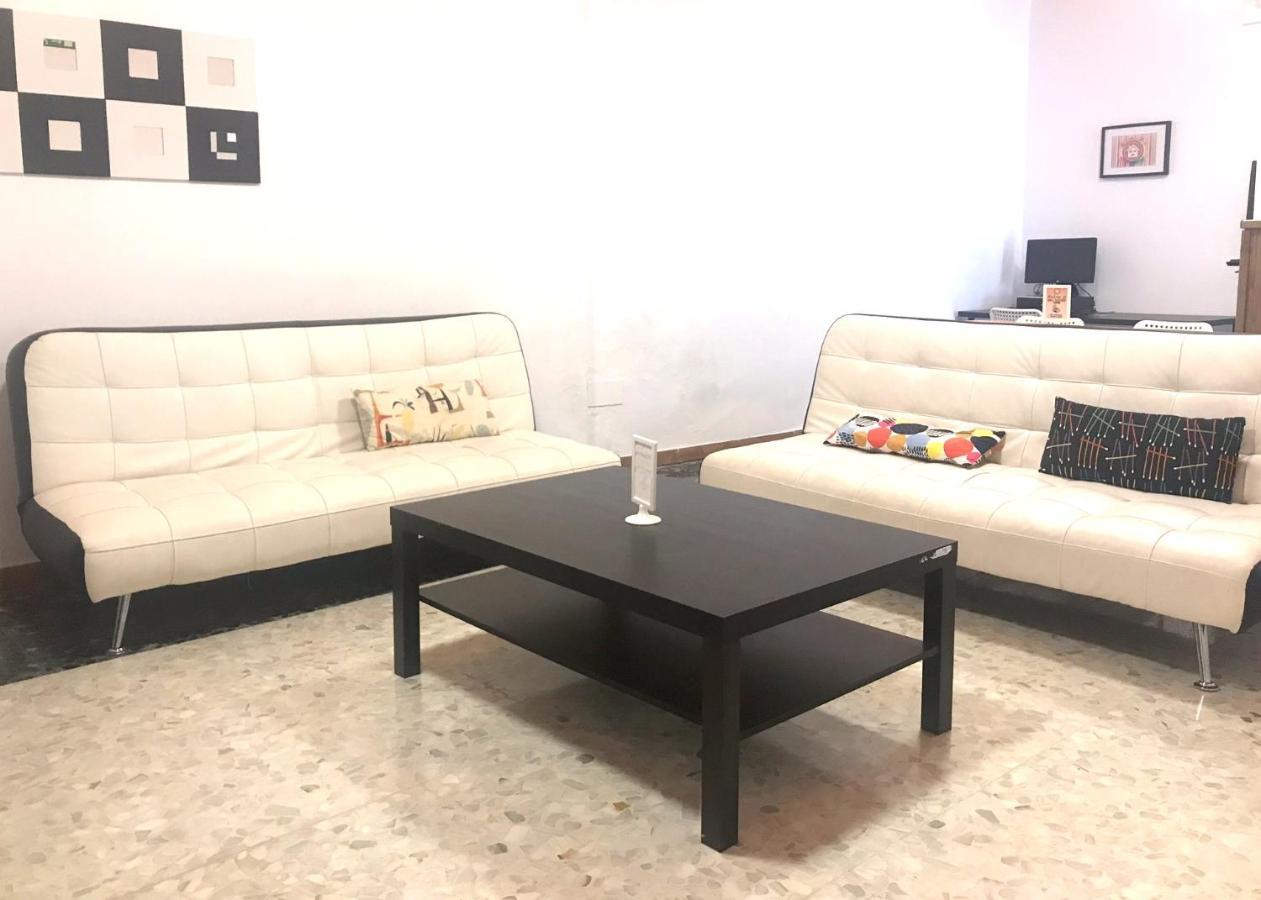 Arc House Sevilla Only Adults المظهر الخارجي الصورة