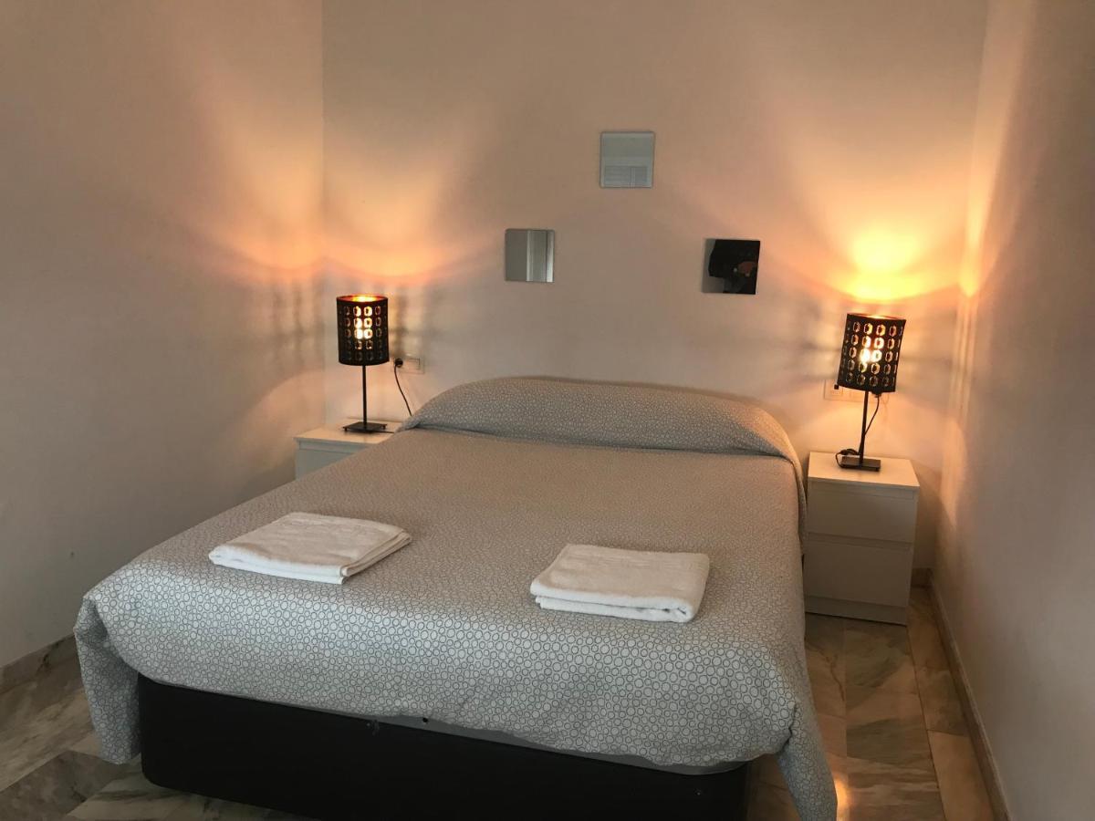 Arc House Sevilla Only Adults المظهر الخارجي الصورة